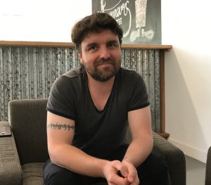 Photo de Sébastien Tharaud, directeur technique d'Iconosquare.