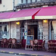 façade-vitrine-terrasse-imaginarium-limoges