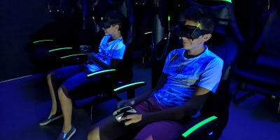 Joueurs plongés dans le noir